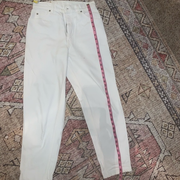 HIGH WAISTED WHITE LEVIS - Picture 5 of 5